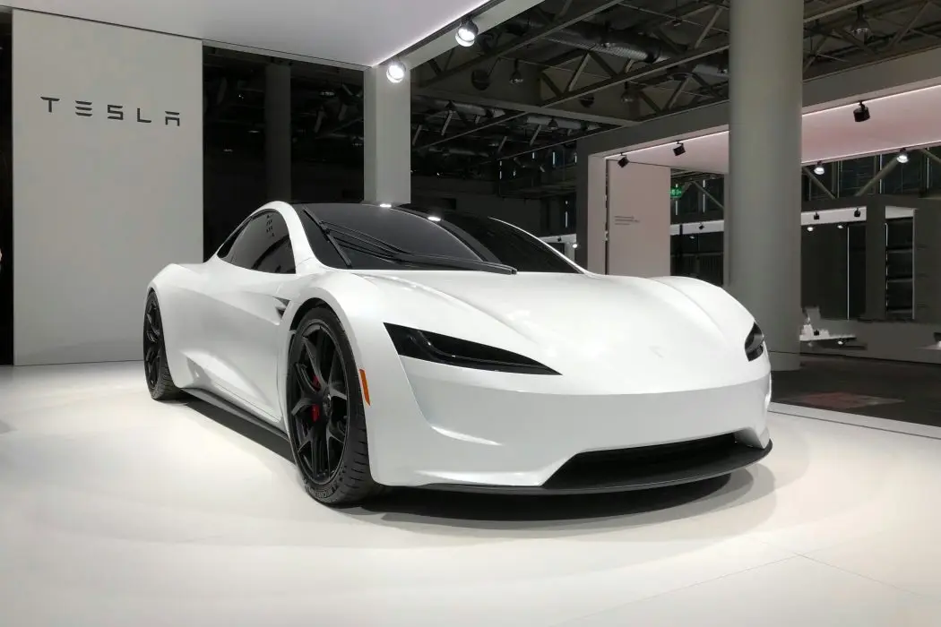 Tesla Roadster – Electric Supercar Mod for FiveM